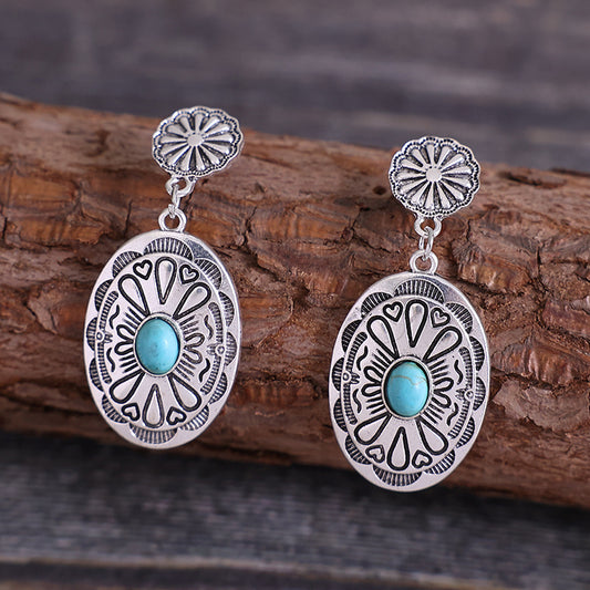 Charming Earring for Any Occasion