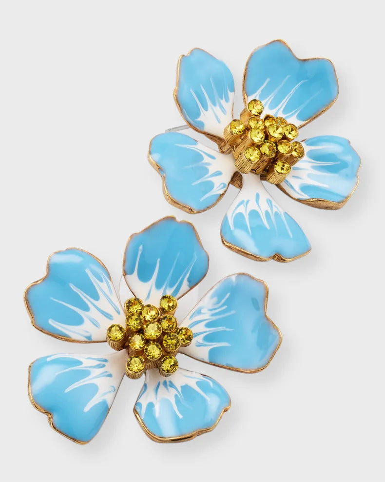 Classic Earring with Timeless Appeal