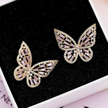 Romantic Silver Earring for Special Moments