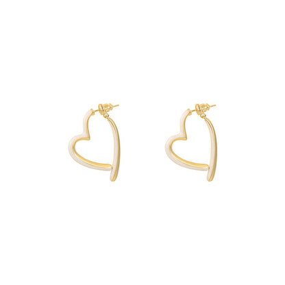 Delicate Artisan Pearl Earring
