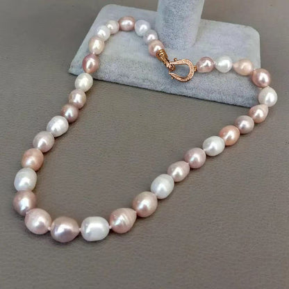 Romantic Pearl Necklace for Special Moments
