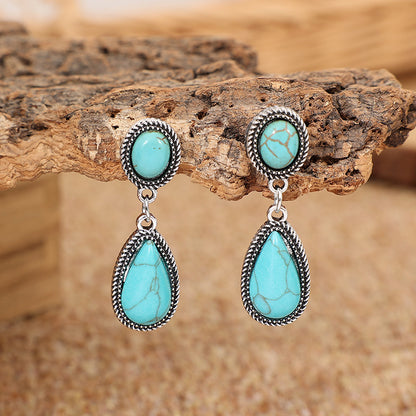 Romantic Silver Earring for Special Moments