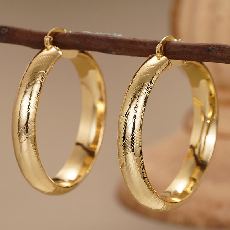 Charming Piece for Any Occasion
