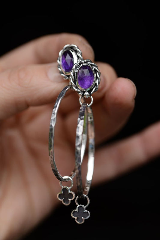 Charming Earring for Any Occasion