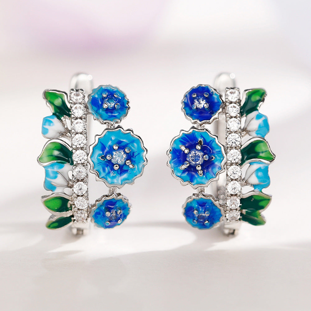 Charming Earring for Any Occasion