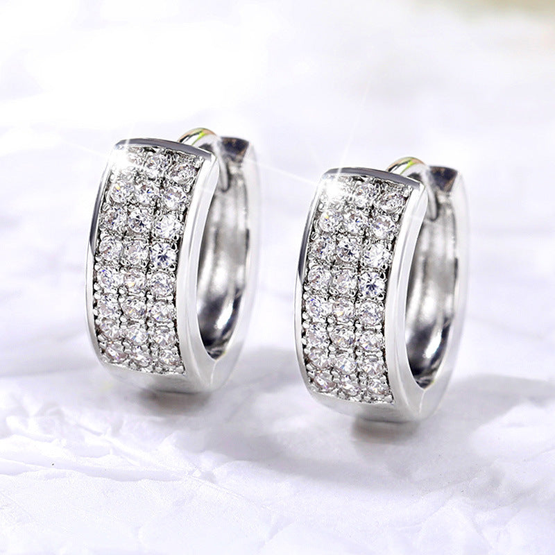 Charming Earring for Any Occasion