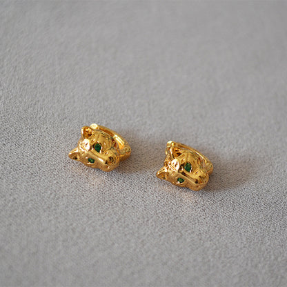 Romantic Gold Earring for Special Moments