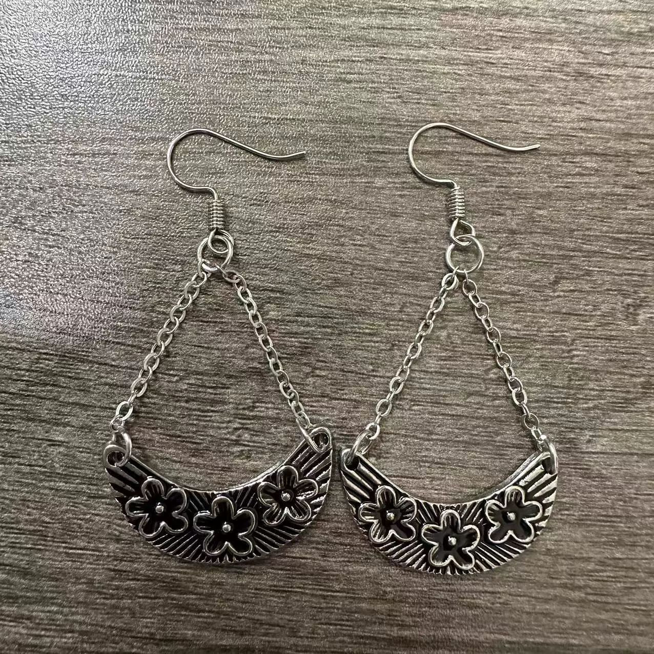 Romantic Earring for Special Moments