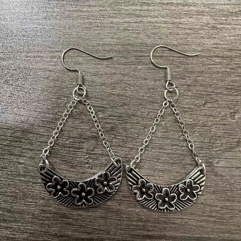 Romantic Earring for Special Moments
