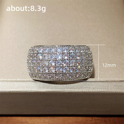 Classic Gold Ring with Timeless Appeal