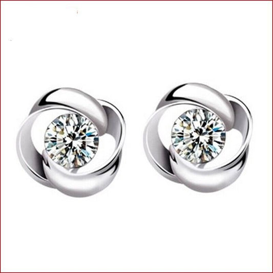 Elegant Silver Earring for Every Occasion