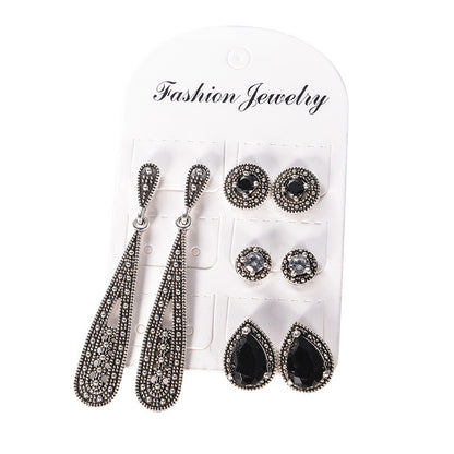 Charming Earring for Any Occasion