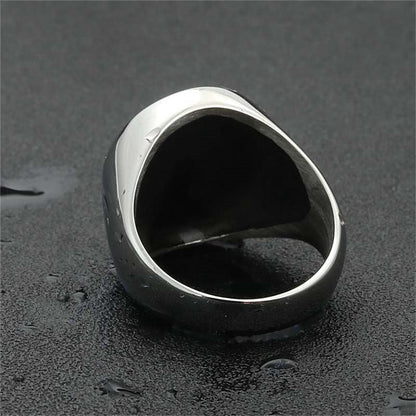 Classic Ring with Timeless Appeal