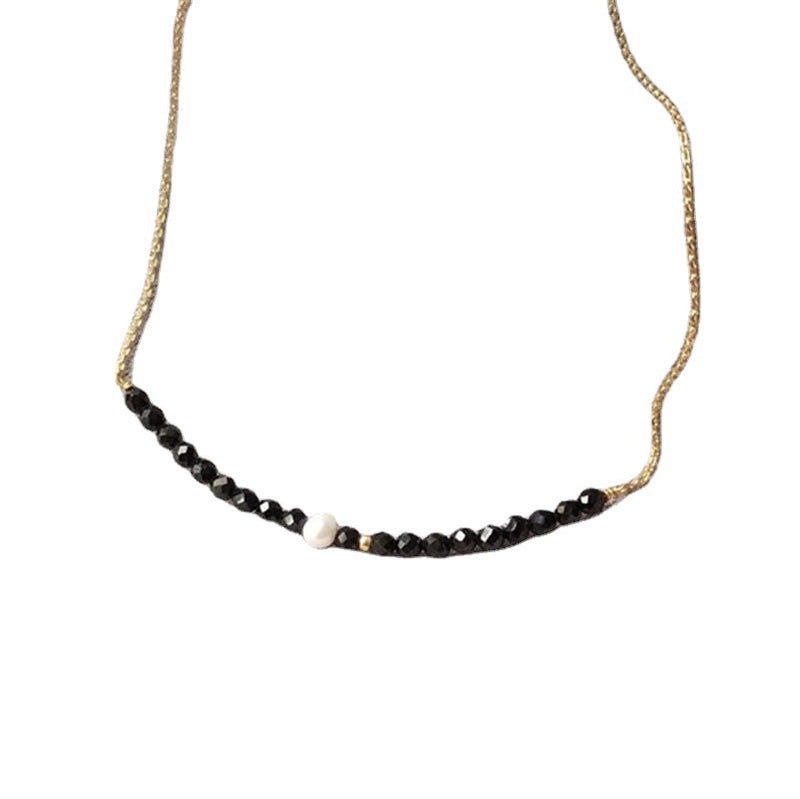 Romantic Pearl Necklace for Special Moments