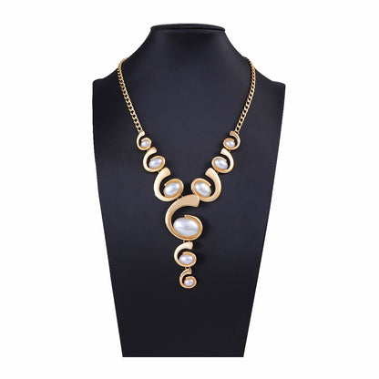 Charming Pearl Necklace for Any Occasion