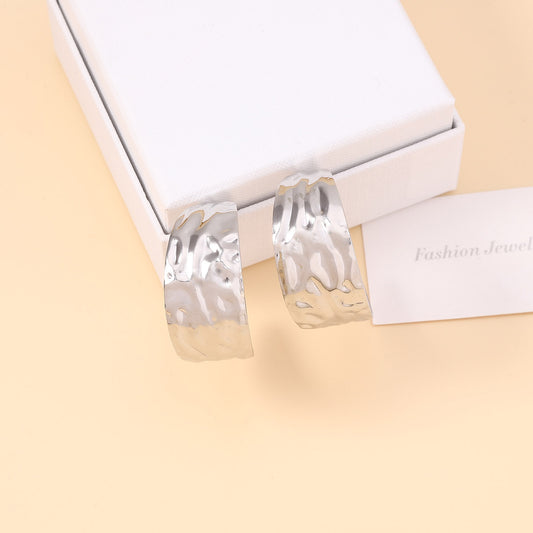 Charming Earring for Any Occasion