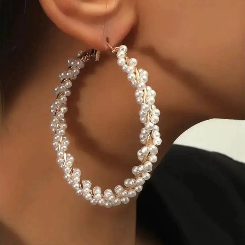 Beautiful Pearl Earring with Unique Style