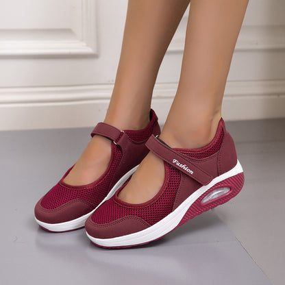Chic Orthopedic Sandals with Unique Design
