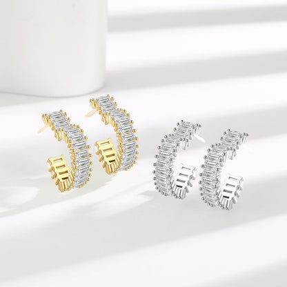 Charming Earring for Any Occasion