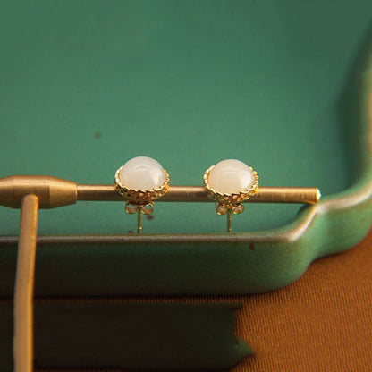 Romantic Silver Earring for Special Moments