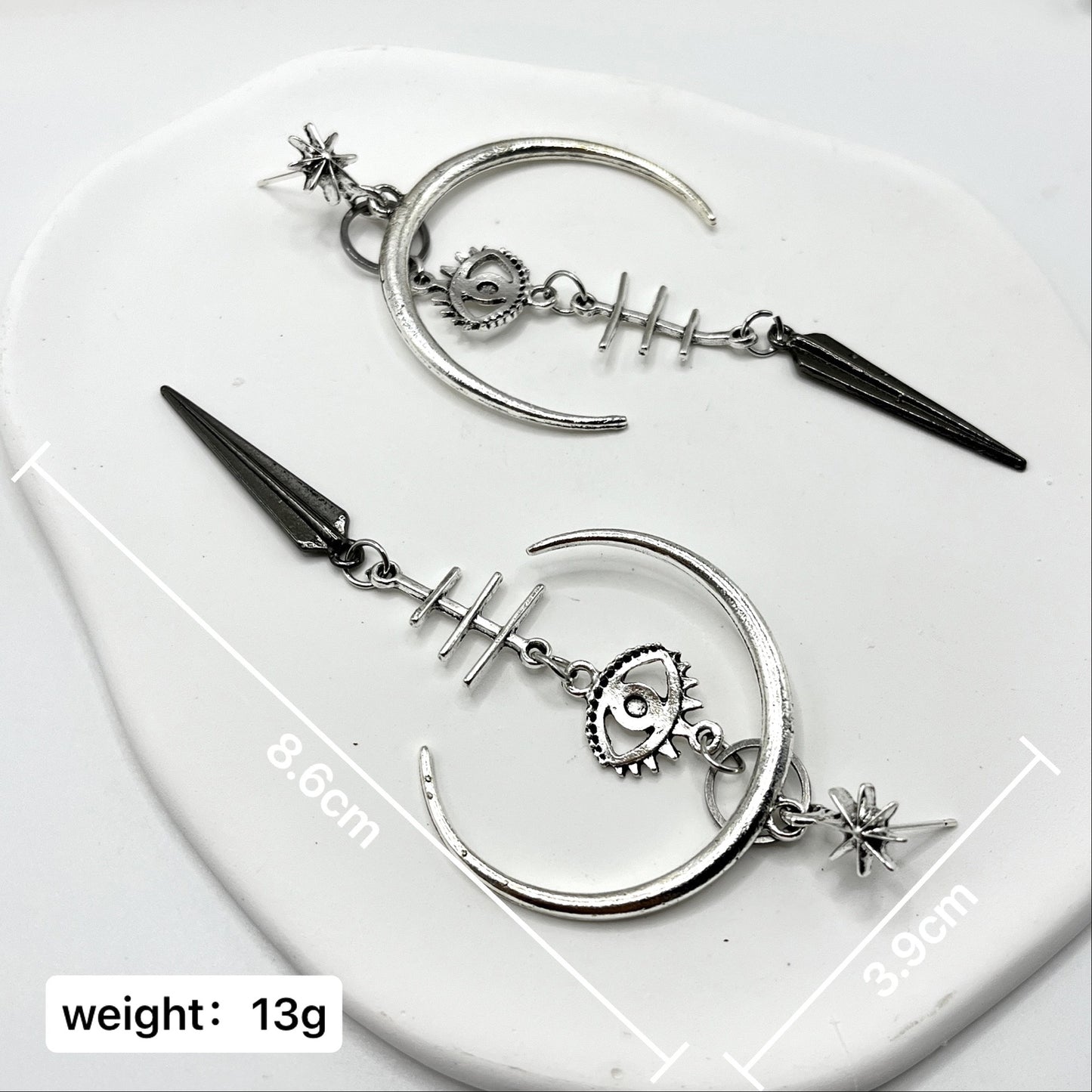 Charming Earring for Any Occasion