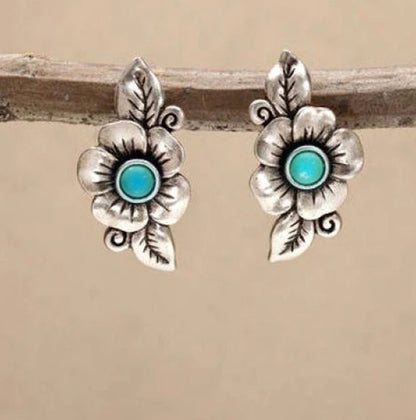 Beautiful Silver Earring with Unique Style