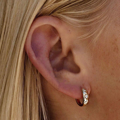 Charming Earring for Any Occasion