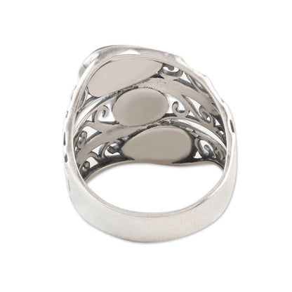Charming Piece for Any Occasion