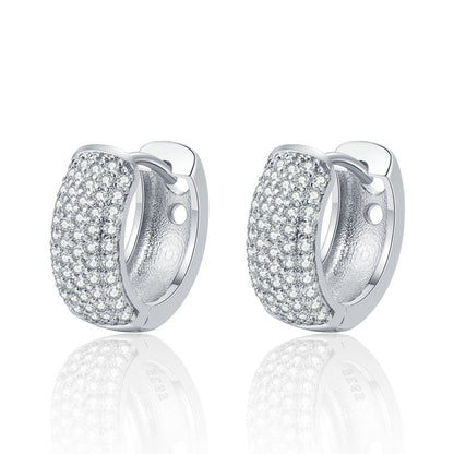 Classic Gold Earring with Timeless Appeal