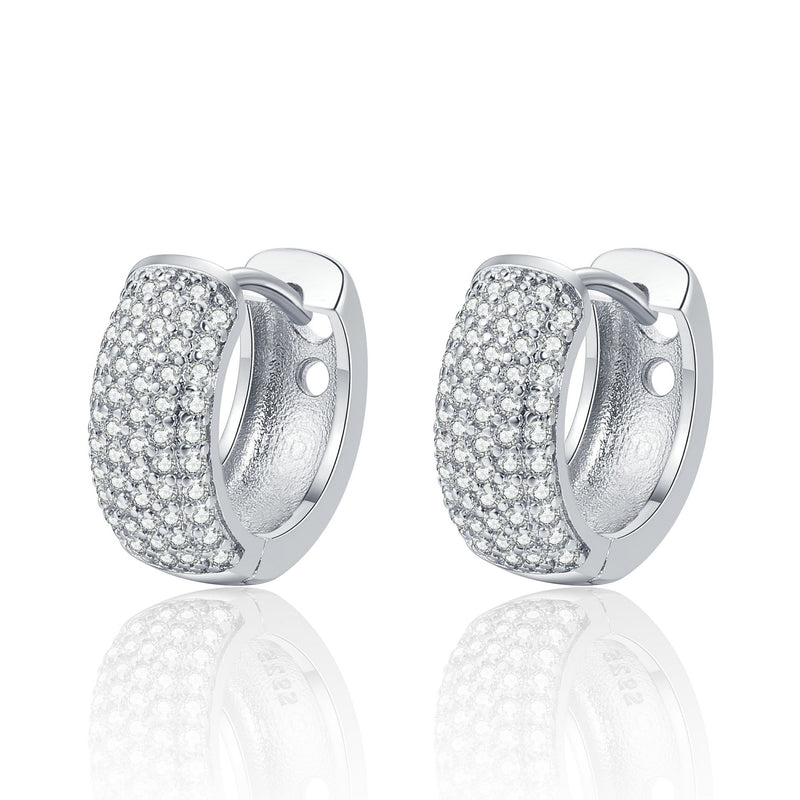 Classic Gold Earring with Timeless Appeal