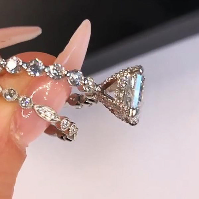 Beautiful Ring with Unique Style
