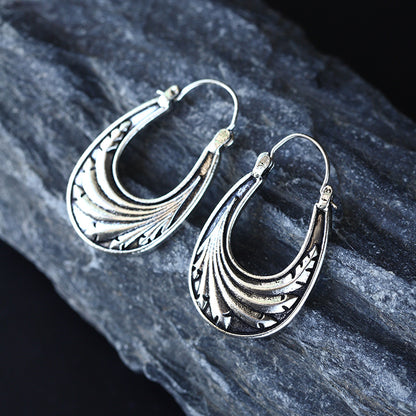 Charming Earring for Any Occasion