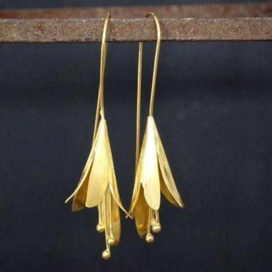 Classic Earring with Timeless Appeal