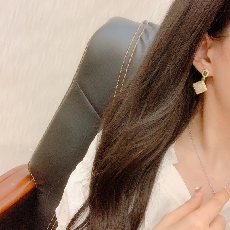 Romantic Silver Earring for Special Moments