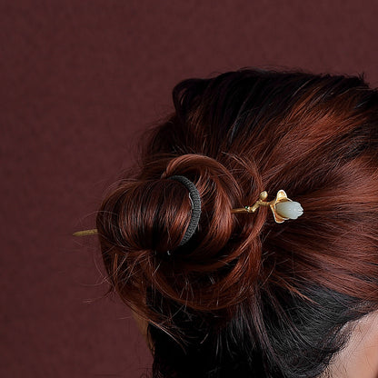 Beautiful Gold Piece with Unique Style