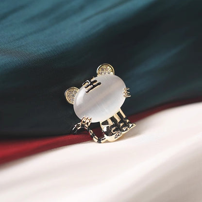 Beautiful Silver Piece with Unique Style