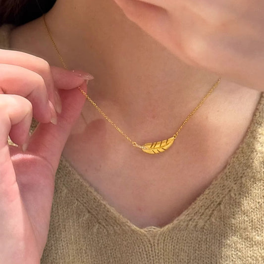 Charming Gold Necklace for Any Occasion