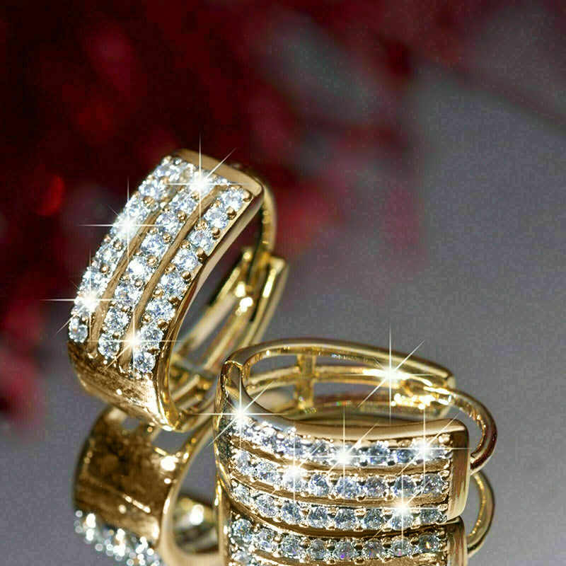 Charming Earring for Any Occasion