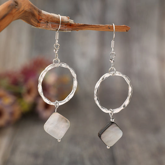 Charming Earring for Any Occasion