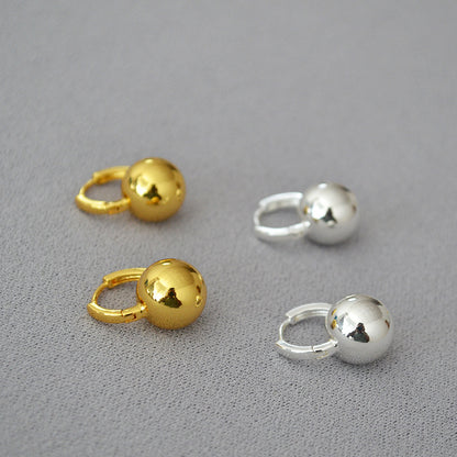 Elegant Gold Earring for Every Occasion