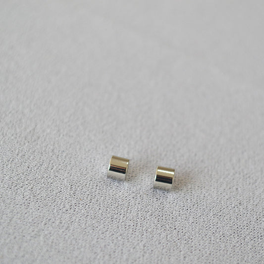 Charming Gold Piece for Any Occasion