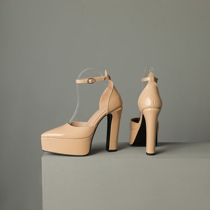 Chic Orthopedic Sandals with Unique Design
