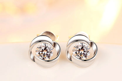Charming Earring for Any Occasion