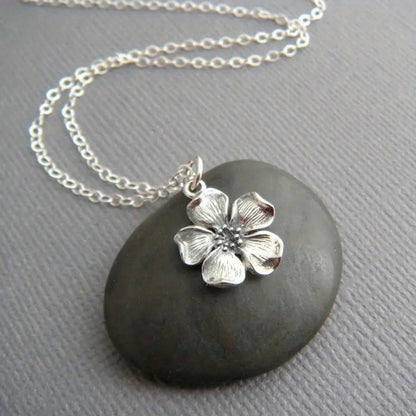 Stunning Necklace for Daily Wear