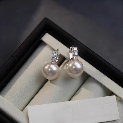 Romantic Pearl Earring for Special Moments