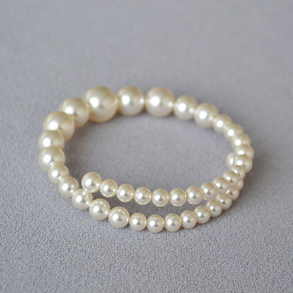 Beautiful Pearl Bracelet with Unique Style