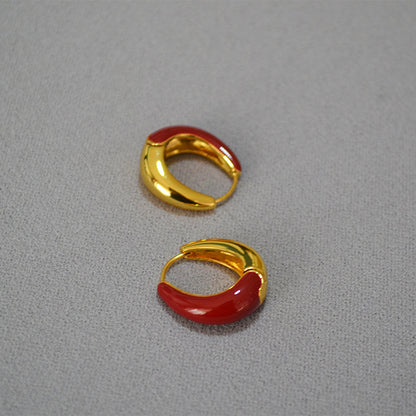 Charming Gold Earring for Any Occasion