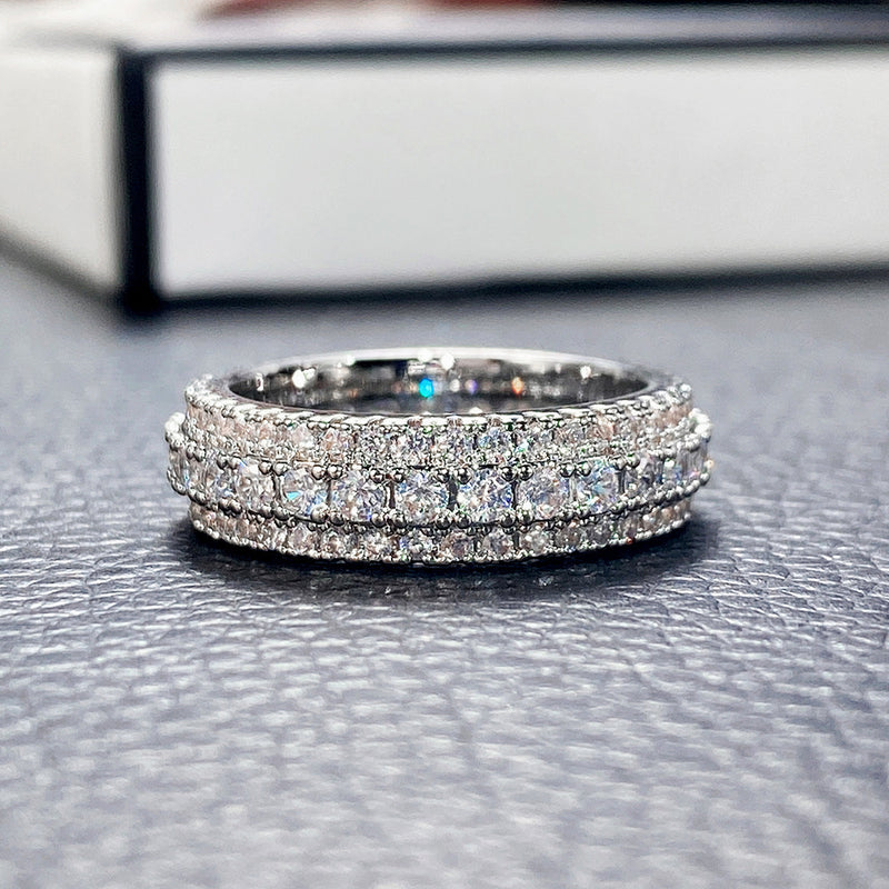 Romantic Gold Ring for Special Moments