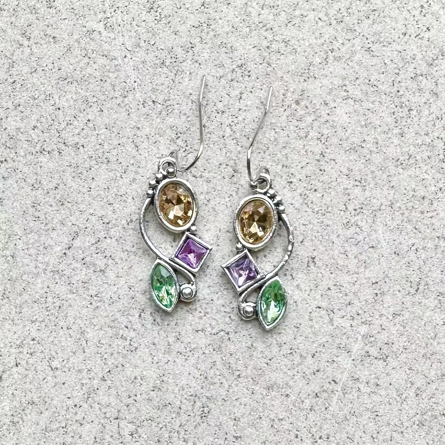 Vintage Handmade Earring