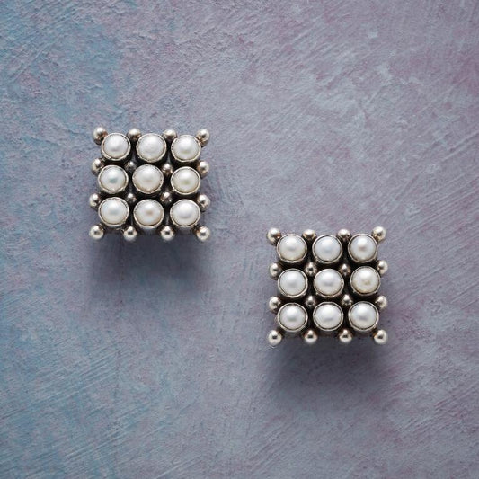 Romantic Silver Earring for Special Moments